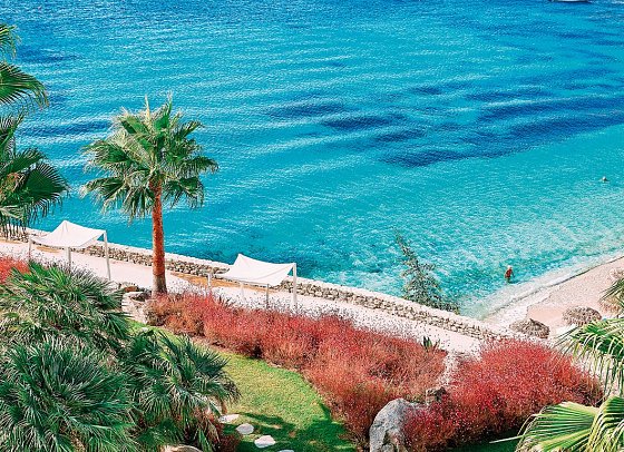 Mykonos Blu a Grecotel Resort to Live
