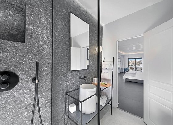 Deliades - Badbeispiel Collection Suite Meerblick Privatpool (Zimmercodierung W1R)