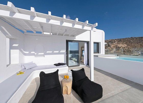 Deliades - Wohnbeispiel Diamond Suite Meerblick Privatpool (Zimmercodierung W2R)