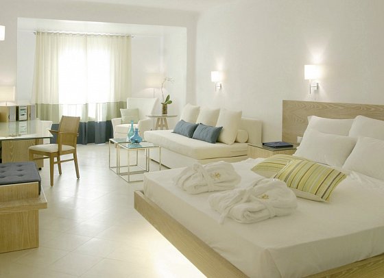 Petasos Beach Resort & Spa - Wohnbeispiel Doppelzimmer Superior Meerblick (Zimmercodierung DSM)