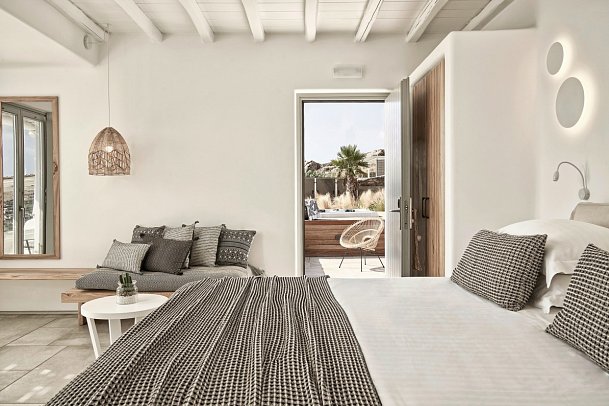 Mykonos Bliss Cozy Suites - Wohnbeispiel Suite Premium mit Meerblick und Jacuzzi (Zimmercodierung WMM)