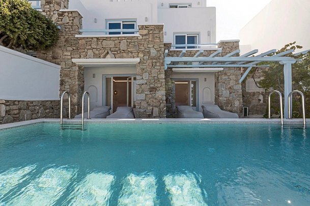 Saint John Hotel Villas & Spa