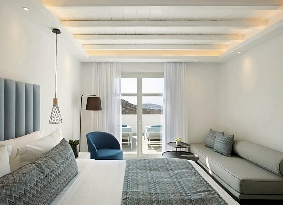 Epic Blue Luxury Hotel Suites & Villas Mykonos - Wohnbeispiel Juniorsuite Meerblick (Zimmercodierung JBM)
