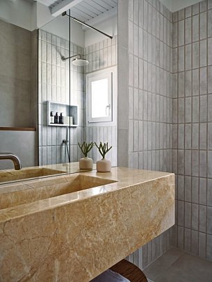 NUMO Mykonos Boutique Resort - Badbeispiel Doppelzimmer Evergreen Retreat mit Meerblick (Zimmercodierung DSM)