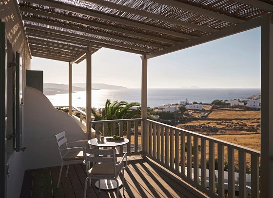 NUMO Mykonos Boutique Resort - Wohnbeispiel Suite Evergreen 1 Schlafzimmer mit Meerblick (Zimmercodierung WBM)