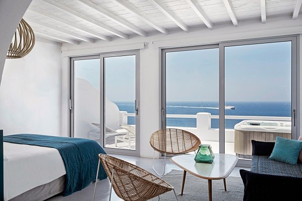 Kouros Hotel & Suites - Wohnbsp. Suite Deluxe Meerblick mit Außenjacuzzi (Zimmercodierung WD1)