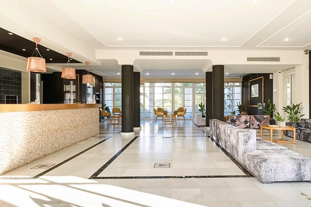 Afroditi Venus Beach Resort