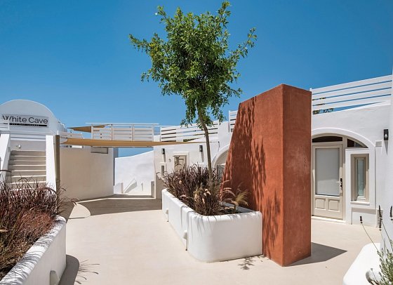 Ira Hotel & Spa
