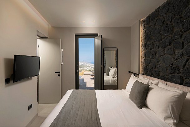 Apikia Santorin - Wohnbeispiel Suite Deluxe Meerblick Privatpool (Zimmercodierung WDR)