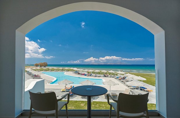 Aeolos Beach Hotel - Wohnbeispiel Doppelzimmer Select Meerblick (Zimmercodierung DNM)
