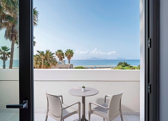 Porto Bello Beach Hotel & Aqua Park - Wohnbeispiel Doppelzimmer Meerblick zum Teil seitlich (Zimmercodierung D1M)