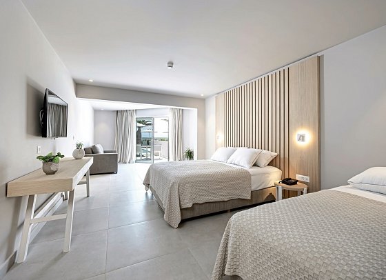 Porto Bello Beach Hotel & Aqua Park - Wohnbeispiel Juniorsuite Swim-Up (Zimmercodierung J1Q)