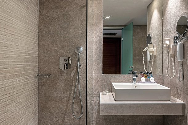 Porto Bello Beach Hotel & Aqua Park - Wohnbeispiel Juniorsuite Swim-Up (Zimmercodierung J1Q)