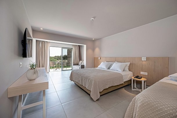 Porto Bello Beach Hotel & Aqua Park - Wohnbeispiel Familienzimmer Gartenblick (Zimmercodierung F1G)