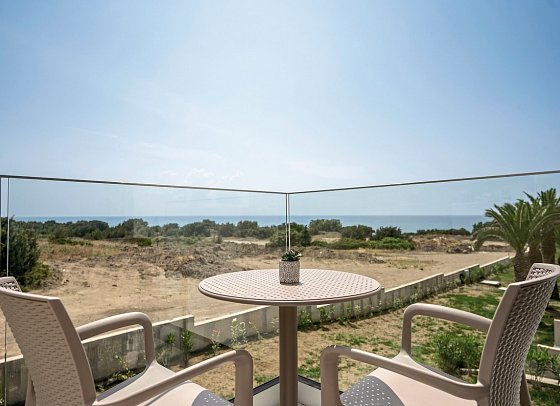 Porto Bello Beach Hotel & Aqua Park - Wohnbeispiel Familienzimmer Etagenbett seitl. Meerblick (Zimmercodierung FB2)