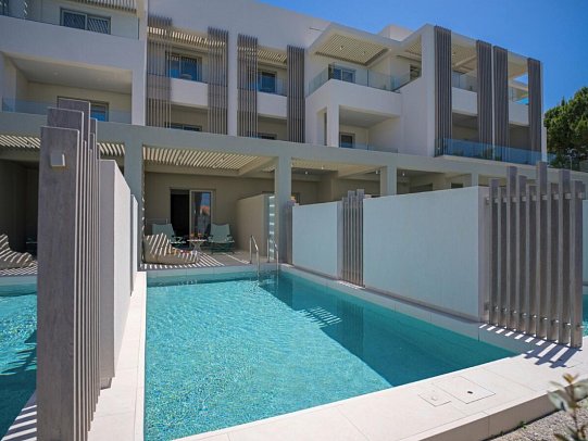 Neptune Luxury Resort - Beispiel Aussenbereich Doppelzimmer Deluxe Privatpool (Zimmercodierung DDR)