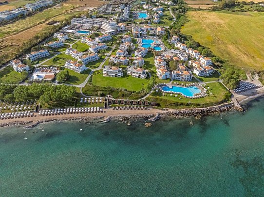 Neptune Luxury Resort