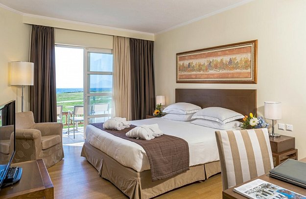 Neptune Luxury Resort - Wohnbeispiel Apt. Executive Schlafzimmer erste Reihe (Zimmercodierung OT2)