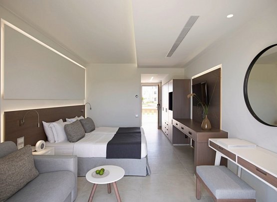 Neptune Luxury Resort - Wohnbeispiel Familienzimmer Deluxe (Zimmercodierung FD1)