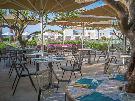 Neptune Luxury Resort
