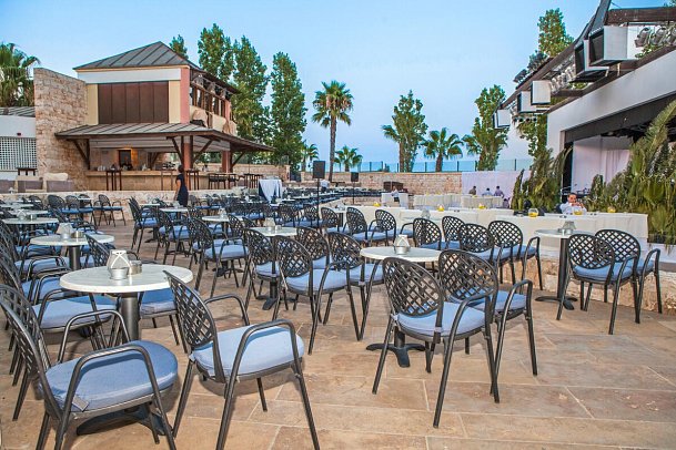 Neptune Luxury Resort