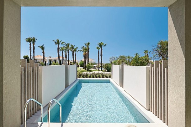 Neptune Luxury Resort - Wohnbeispiel Doppelzimmer Superior Privatpool (Zimmercodierung DSR)