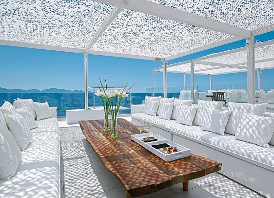 Dimitra Beach Hotel & Suites