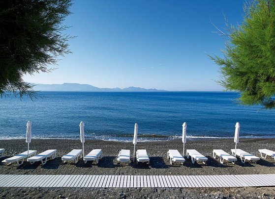 Dimitra Beach Hotel & Suites