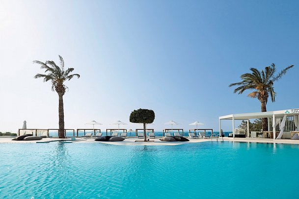 Dimitra Beach Hotel & Suites