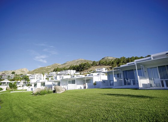 Dimitra Beach Hotel & Suites