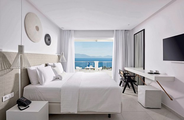 Dimitra Beach Hotel & Suites - Wohnbeispiel Juniorsuite Premium Meerblick (Zimmercodierung JMM)