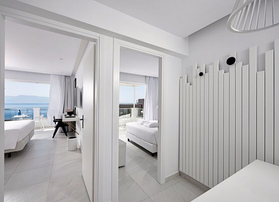 Dimitra Beach Hotel & Suites - Wohnbeispiel Suite Familie Meerblick 2 Schlafzimmer (Zimmercodierung WIM)
