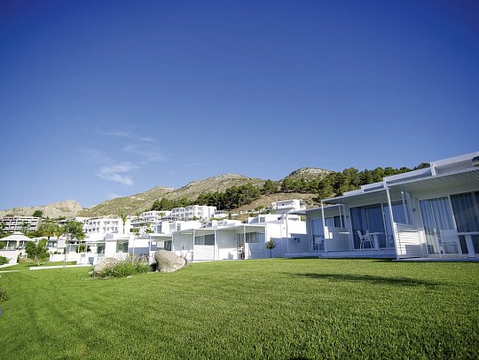 Dimitra Beach Hotel & Suites