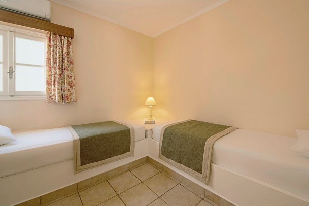 Mitsis Family Village - Wohnbeispiel Suite Familie Meerblick (Zimmercodierung WIM)