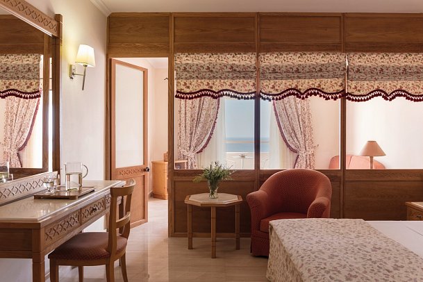 Mitsis Family Village - Wohnbeispiel Familienzimmer Superior Meerblick (Zimmercodierung FSM)