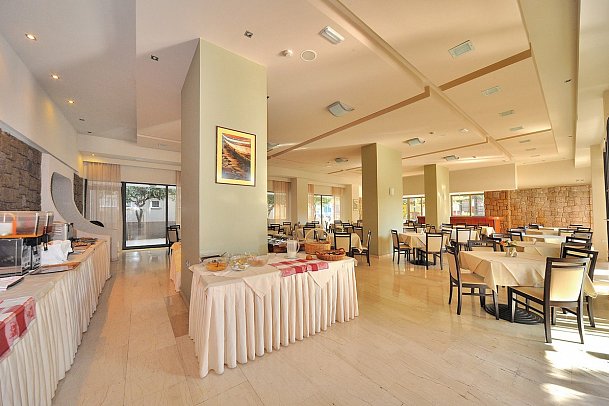 Saint Constantin Hotel