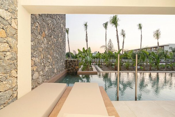 Arato by E-Geo - Beispiel Aussenbereich Executive Suite Swim Up (Zimmercodierung WTP)