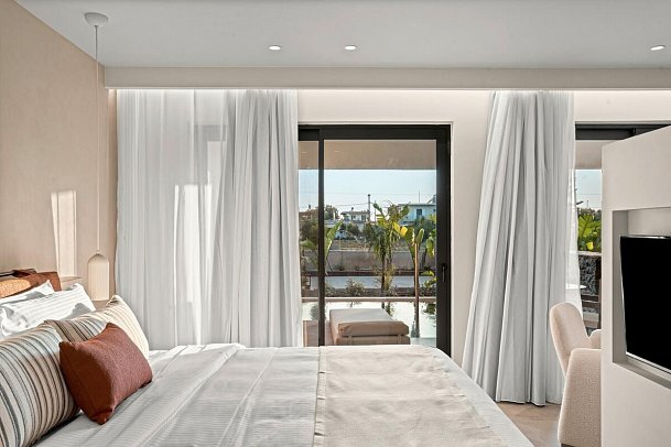 Arato by E-Geo - Wohnbeispiel Grand Suite Private Pool (Zimmercodierung WOR)
