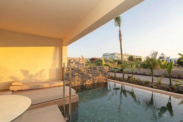 Arato by E-Geo - Beispiel Aussenbereich Grand Suite Private Pool (Zimmercodierung WOR)