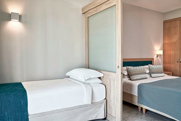 Atlantica Beach Resort Kos - Wohnbeispiel Junior Suite Sea View Resort Area (Zimmercodierung JBM)