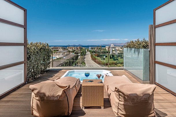 Astir Odysseus Resort & Spa - Wohnbsp. Doppelzi. Executive mit Privat Outdoor Hydromassage (Zimmercodierung DT1)