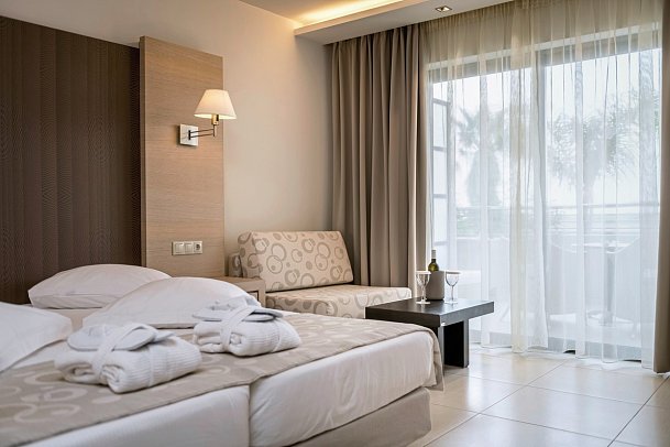 Astir Odysseus Resort & Spa - Wohnbeispiel Familienzimmer (Zimmercodierung FB1)