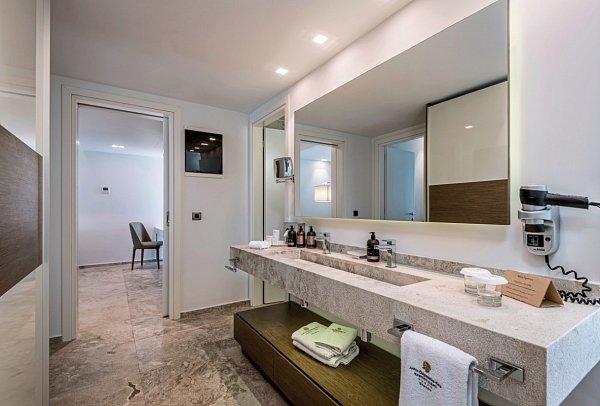 Astir Odysseus Resort & Spa - Wohnbeispiel Suite Executive mit Privat-Pool (Zimmercodierung WTR)