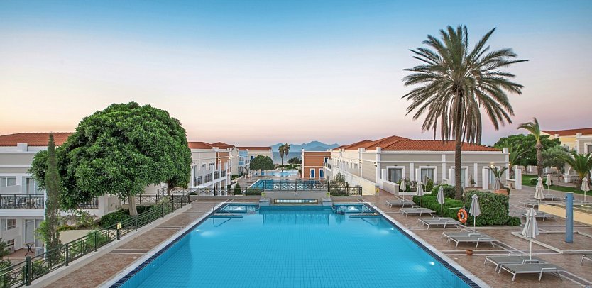 Porto Bello Royal Resort & Spa