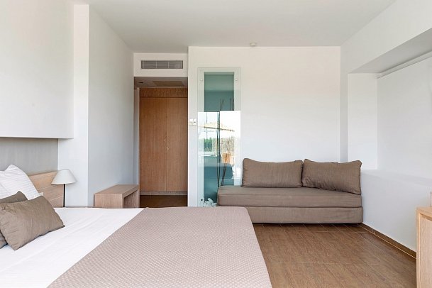 Akti Palace - Wohnbeispiel Doppelzimmer Gartenblick (Zimmercodierung D1G)