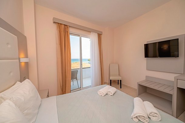 Costa Angela - Wohnbeispiel Doppelzimmer Meerblick (Zimmercodierungen DBM & D1M)