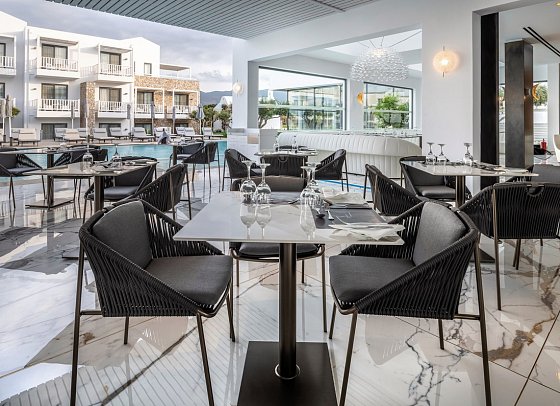 Diamond Deluxe Hotel & Spa