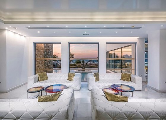 Diamond Deluxe Hotel & Spa