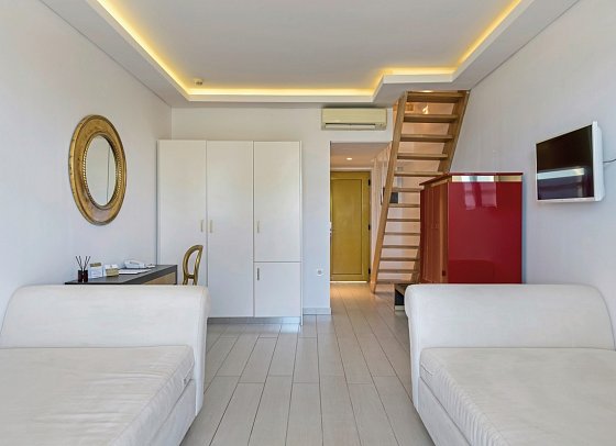 Diamond Deluxe Hotel & Spa - Wohnbeispiel Maisonette (Zimmercodierungen MBN & MB1)