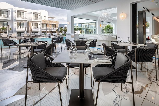 Diamond Deluxe Hotel & Spa